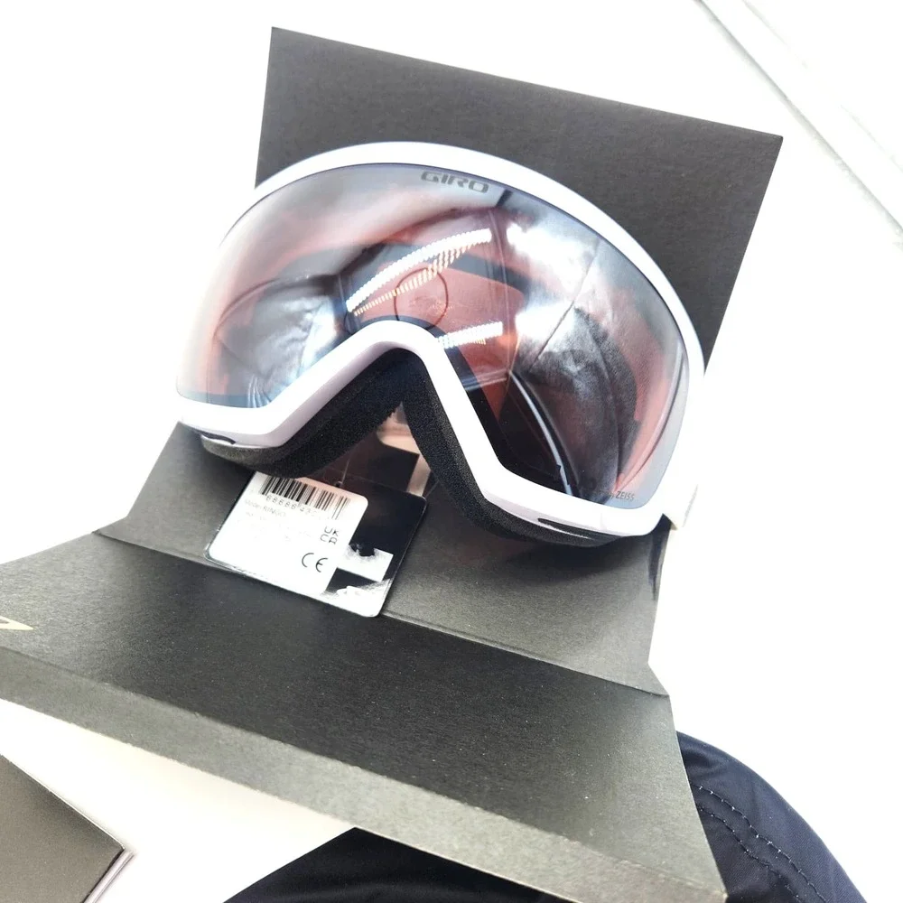 Giro Ringo Ski Snowboard Goggles VIVID Zeiss Lens OTG Anti-Fog‎ White Wordmark